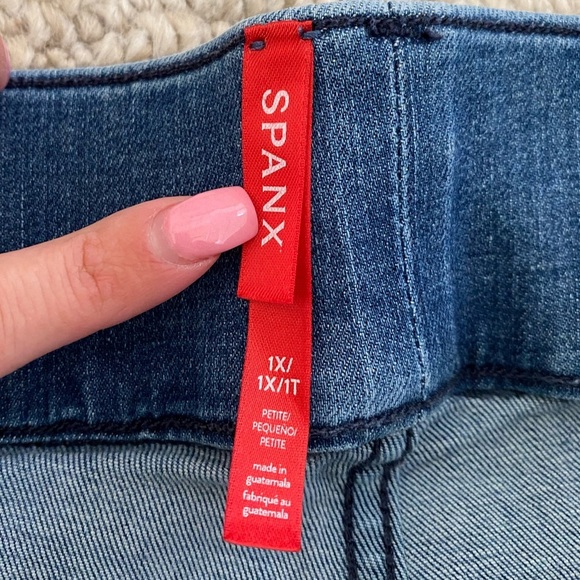 Spanx Everywear Kick Flare Jeans - Picture 4 of 5
